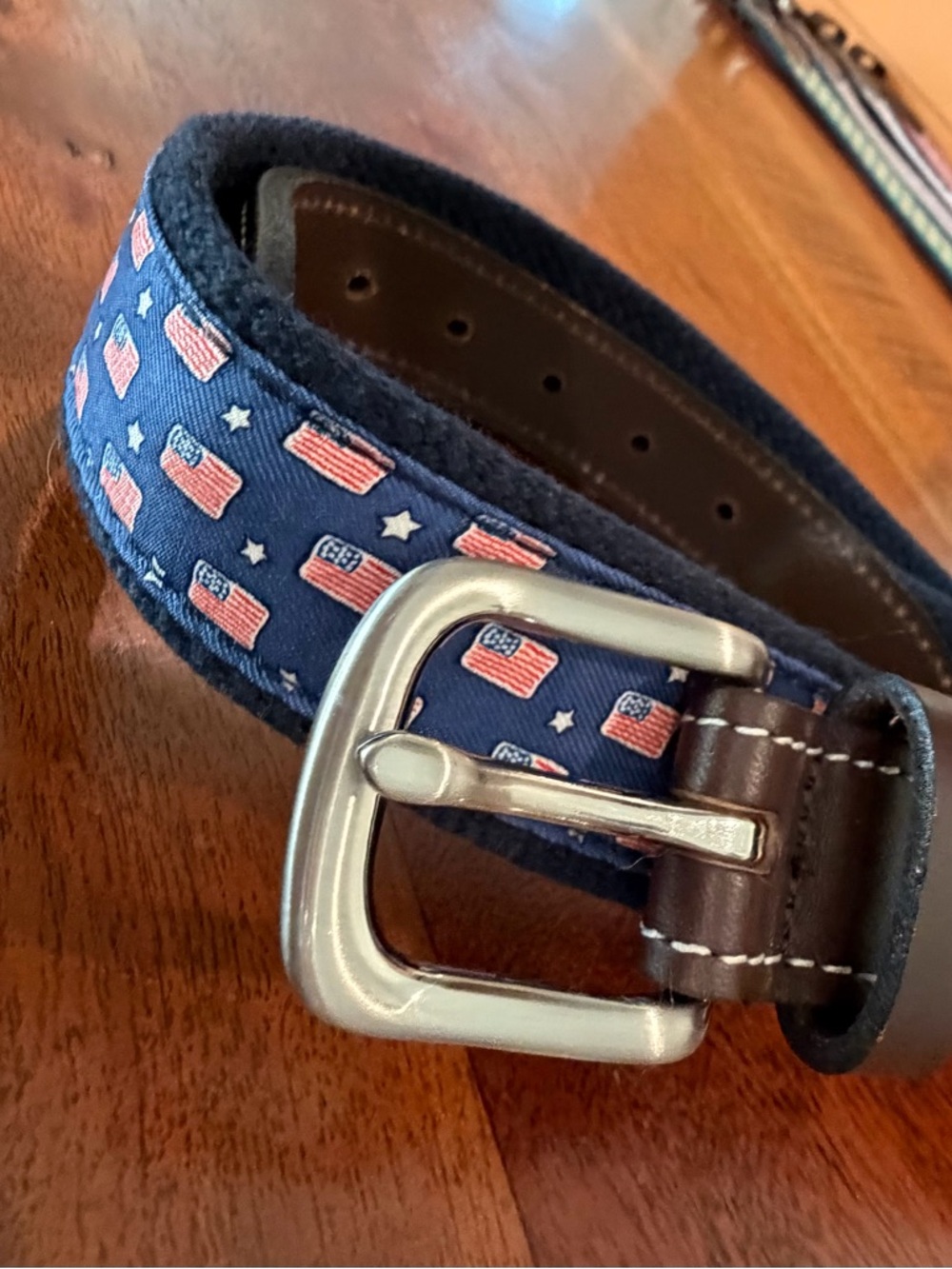 Vineyard Vines Navy Belt with American Flag Embroidery 4th July size 28 USA 🇺🇸